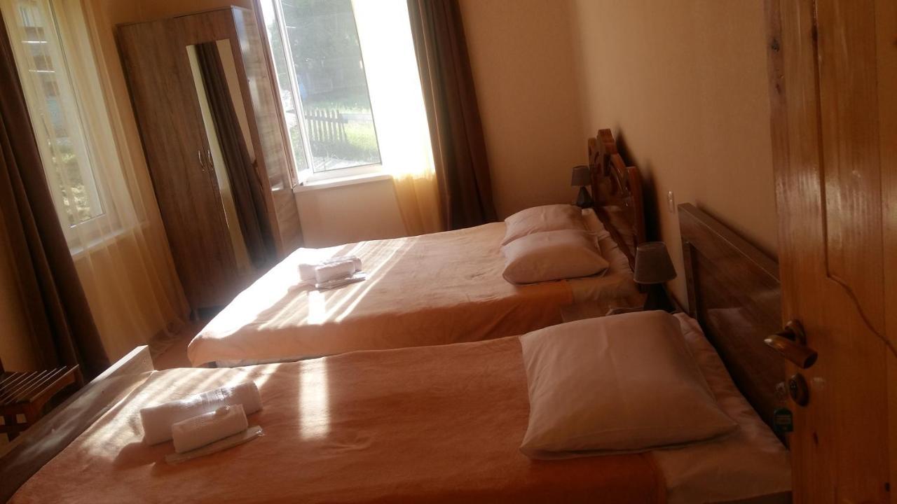 Guesthouse Guram Baba Mestia Eksteriør bilde